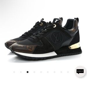 Authentic 🤌🏼 Louis vuitton Suede Monogram Run Away Sneakers 38 Black